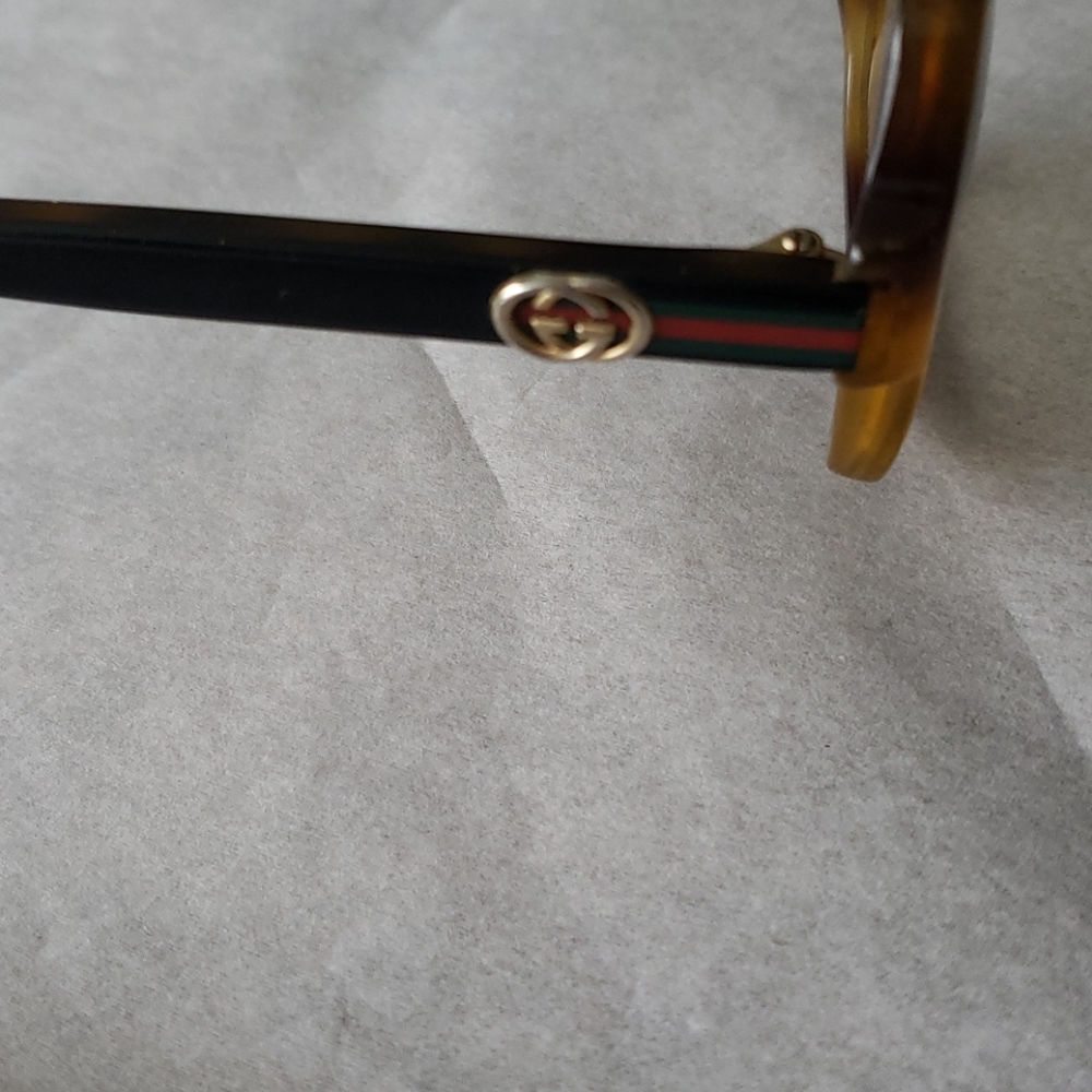Gucci Havana sunglasses - Picture 2 of 5